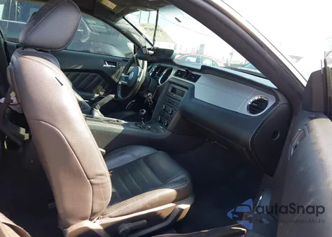 2011 Ford Mustang V6 Premium from USA, damaged, VIN 1ZVBP8AM9B5136487